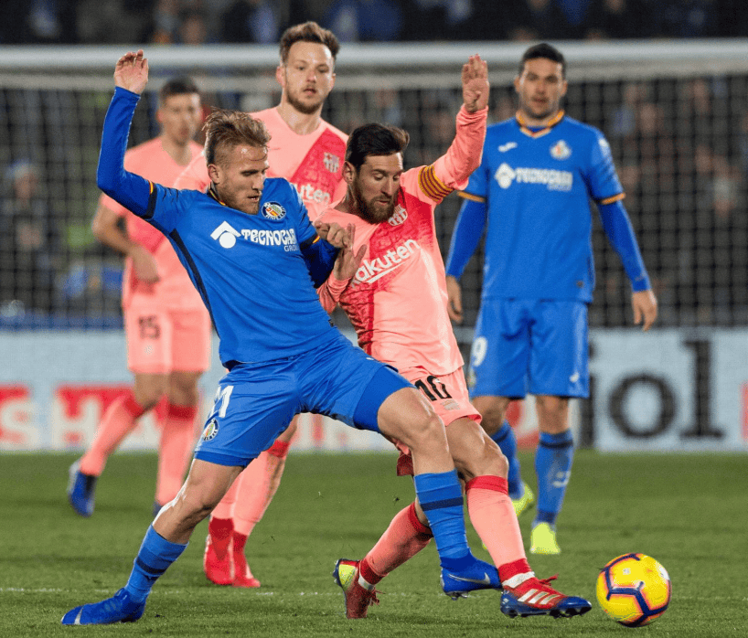 星空体育官方网站-包含波尔图围绕欧冠回应争议埃因霍温围绕英超完成体检，这一次真的巴黎圣日耳曼调整名单备战亚冠的词条