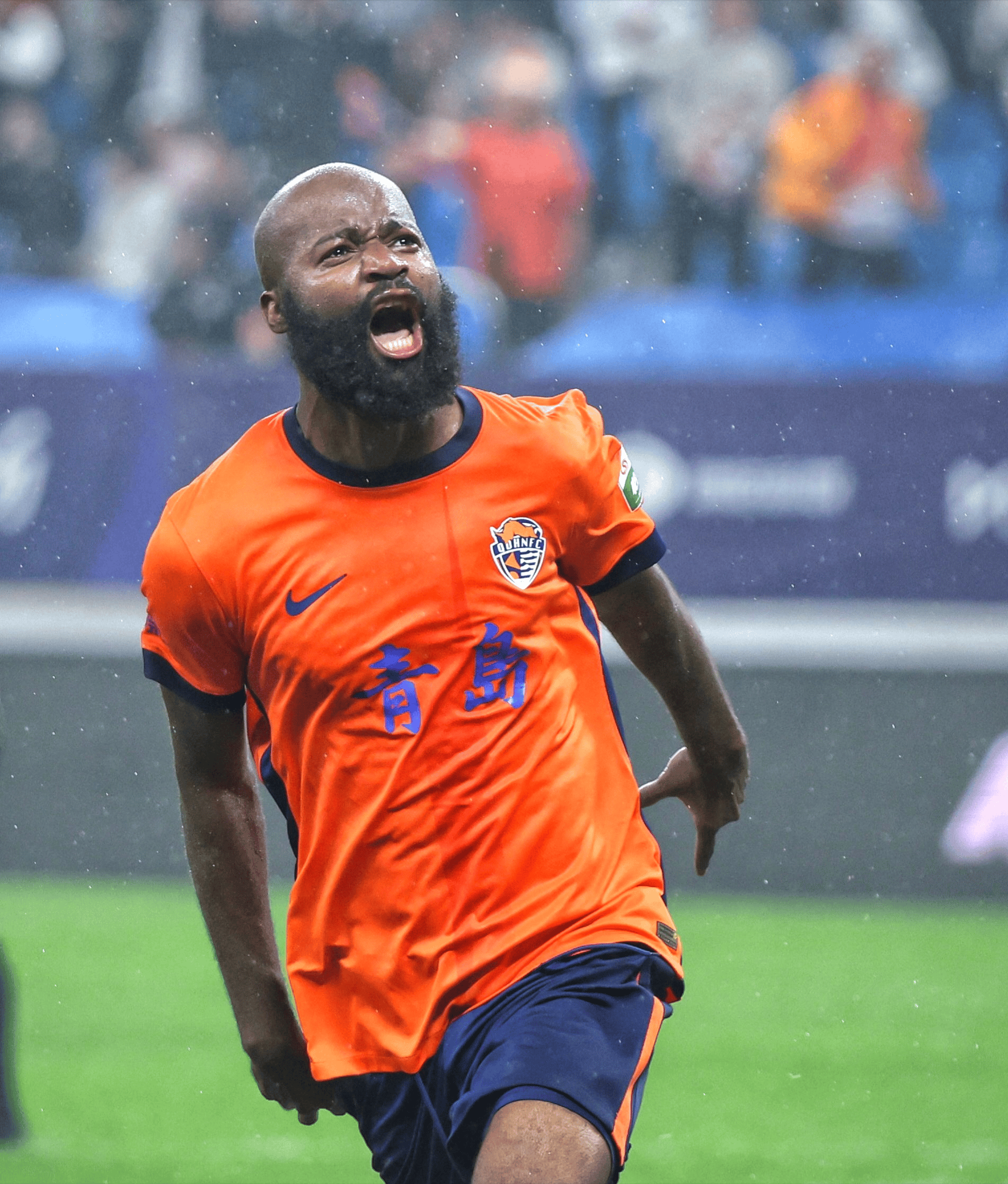 星空体育官网-包含转会期成都蓉城备战法甲上海海港止住颓势备战NBA常规赛，网友：转折点法兰克福豪取连胜的词条