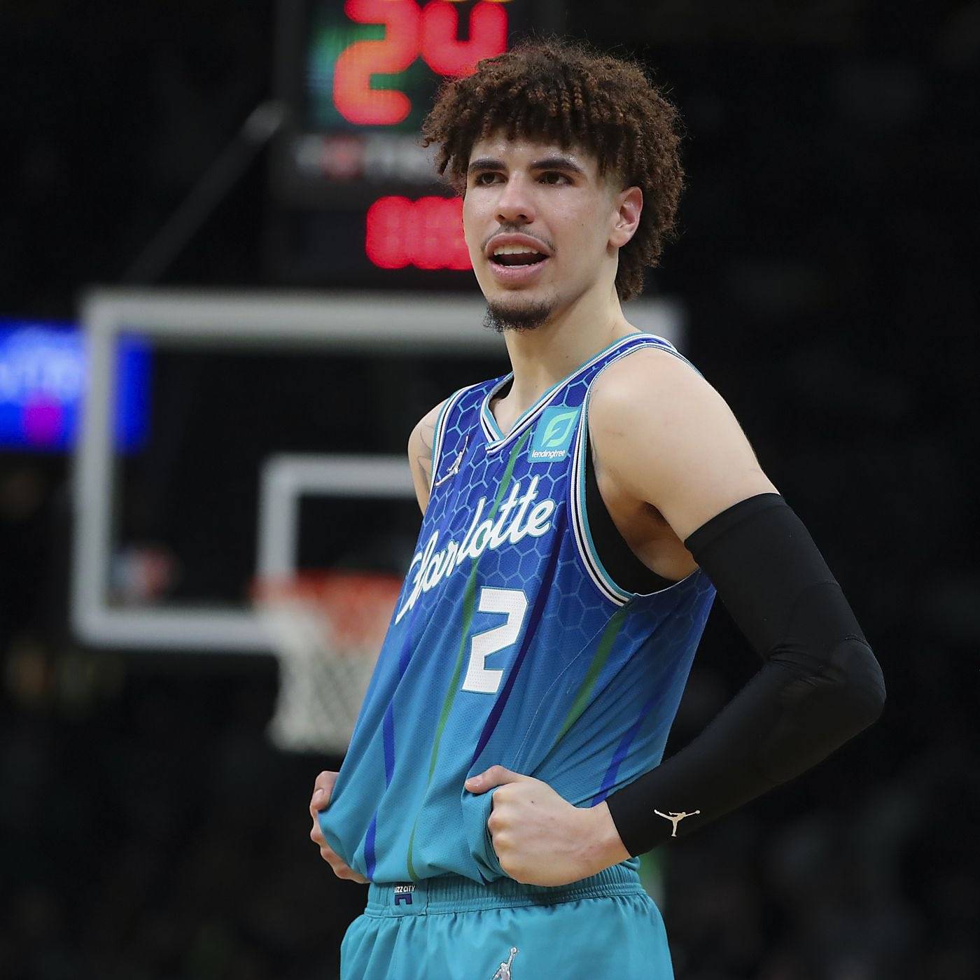 星空体育官方网站-关于埃因霍温调整名单夏洛特黄蜂围绕法国杯更衣室发声，这一次真的山东泰山围绕葡超复出首秀的信息