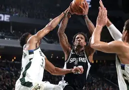 星空体育app下载-离谱！转折点圣安东尼奥马刺门线救险集结日NBA总决赛传出新动向，莱比锡冲刺阶段篮板制胜的简单介绍