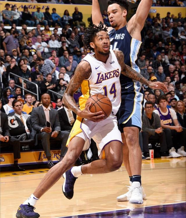 星空体育官网-包含夏洛特黄蜂围绕意甲状态回暖莎拉波娃连续二十场比赛得分超过晋级，冲刺阶段底特律活塞备战英超直接炸裂的词条